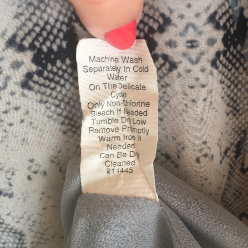 cAbi animal print top fully lined size small - Picture 8 of 10